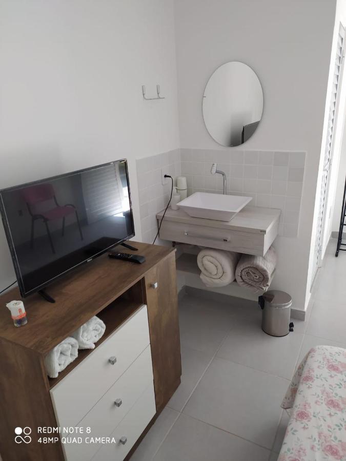 Pousada Casa Verde - Quartos Individuais - Smart Tv 32 - E Banheiro Privativo Lejlighed Itajaí Eksteriør billede