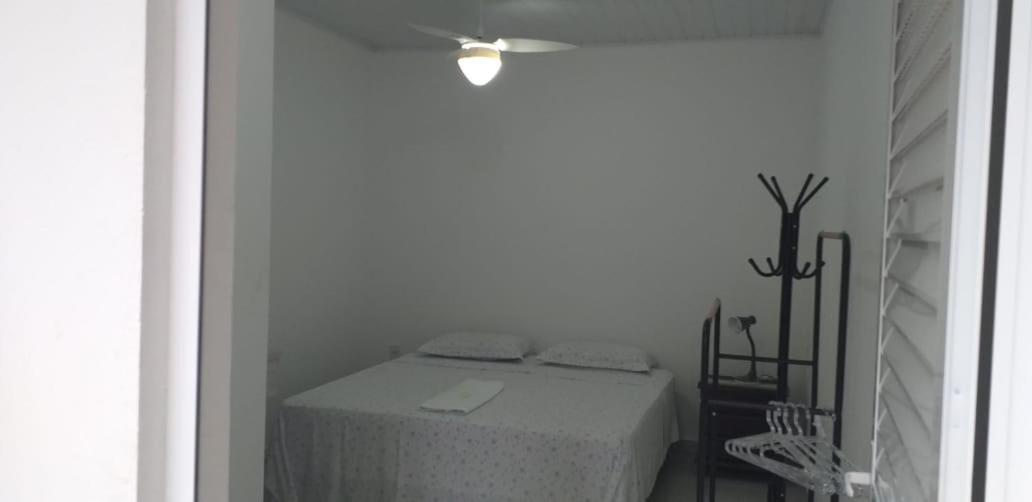Pousada Casa Verde - Quartos Individuais - Smart Tv 32 - E Banheiro Privativo Lejlighed Itajaí Eksteriør billede