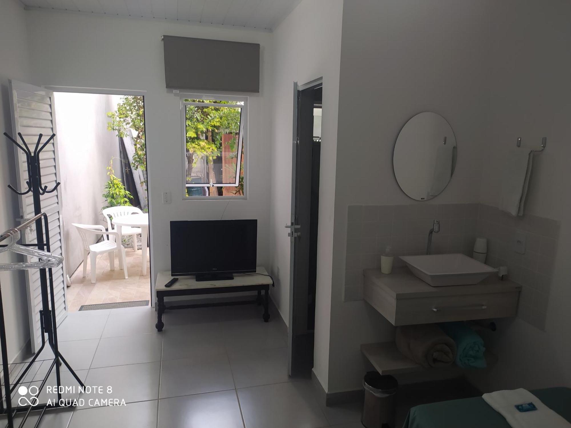 Pousada Casa Verde - Quartos Individuais - Smart Tv 32 - E Banheiro Privativo Lejlighed Itajaí Værelse billede