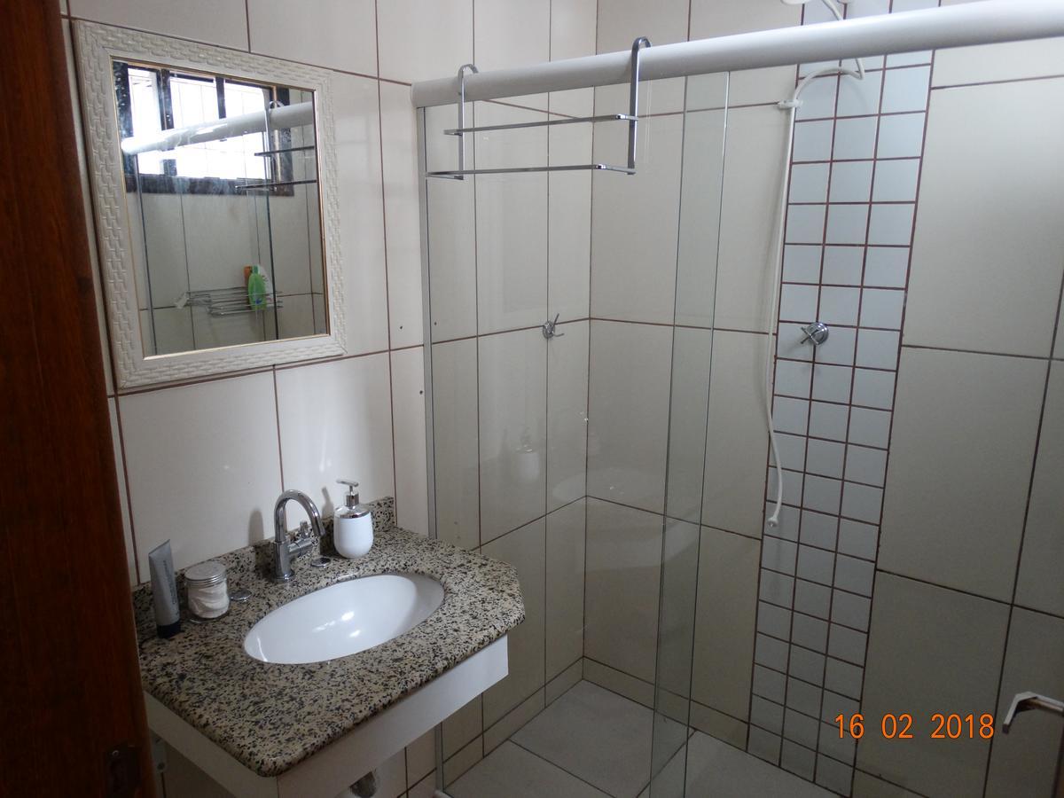 Pousada Casa Verde - Quartos Individuais - Smart Tv 32 - E Banheiro Privativo Lejlighed Itajaí Eksteriør billede